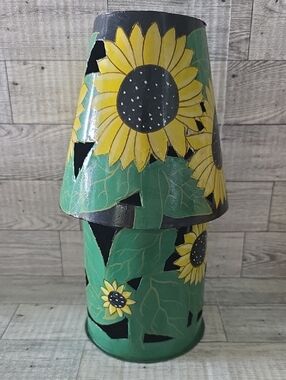Hand-Painted Sunflower Lantern - Green & Yellow